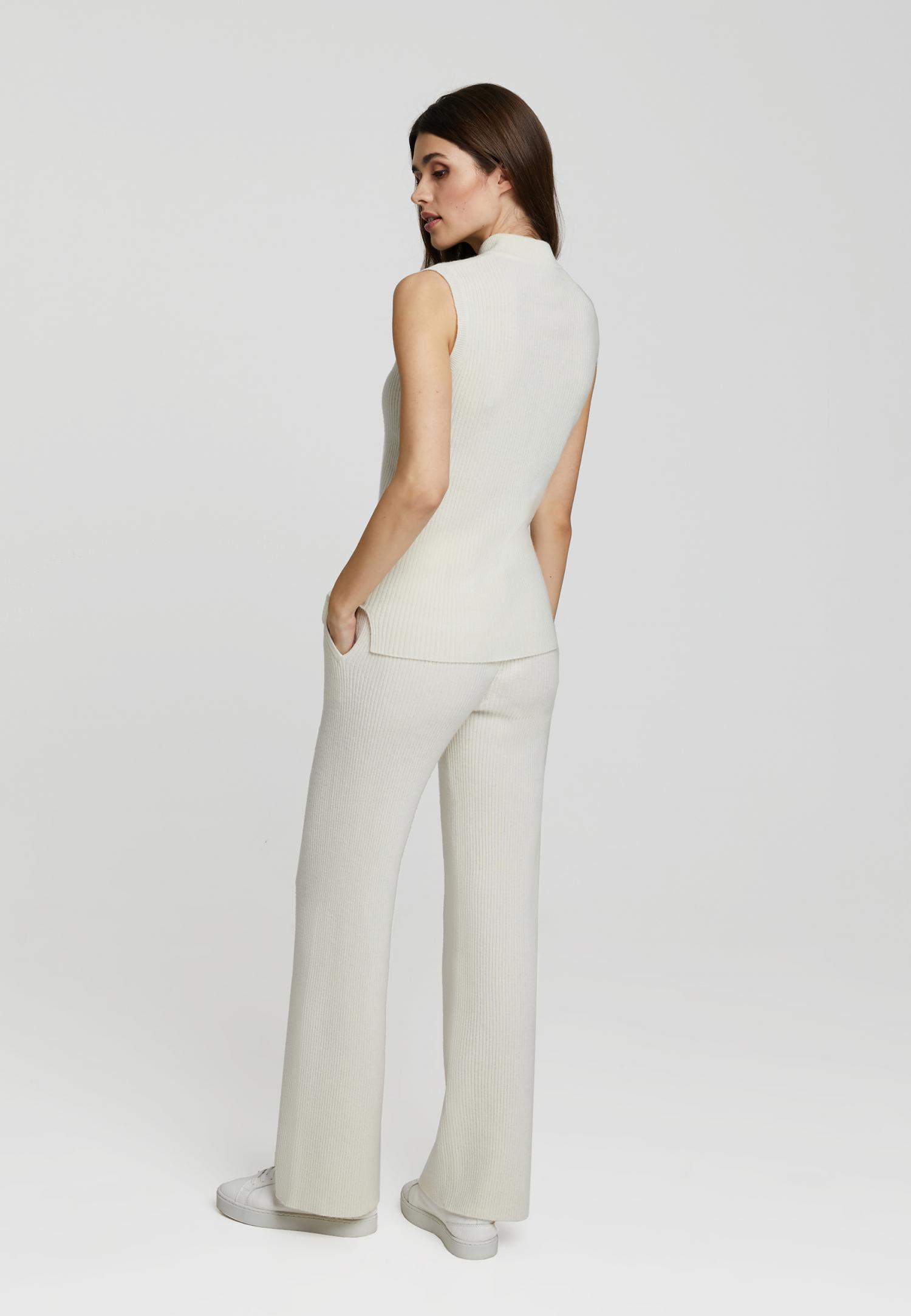 Брюки из кашемира в рубчик W23-00CH0710 Marc & André